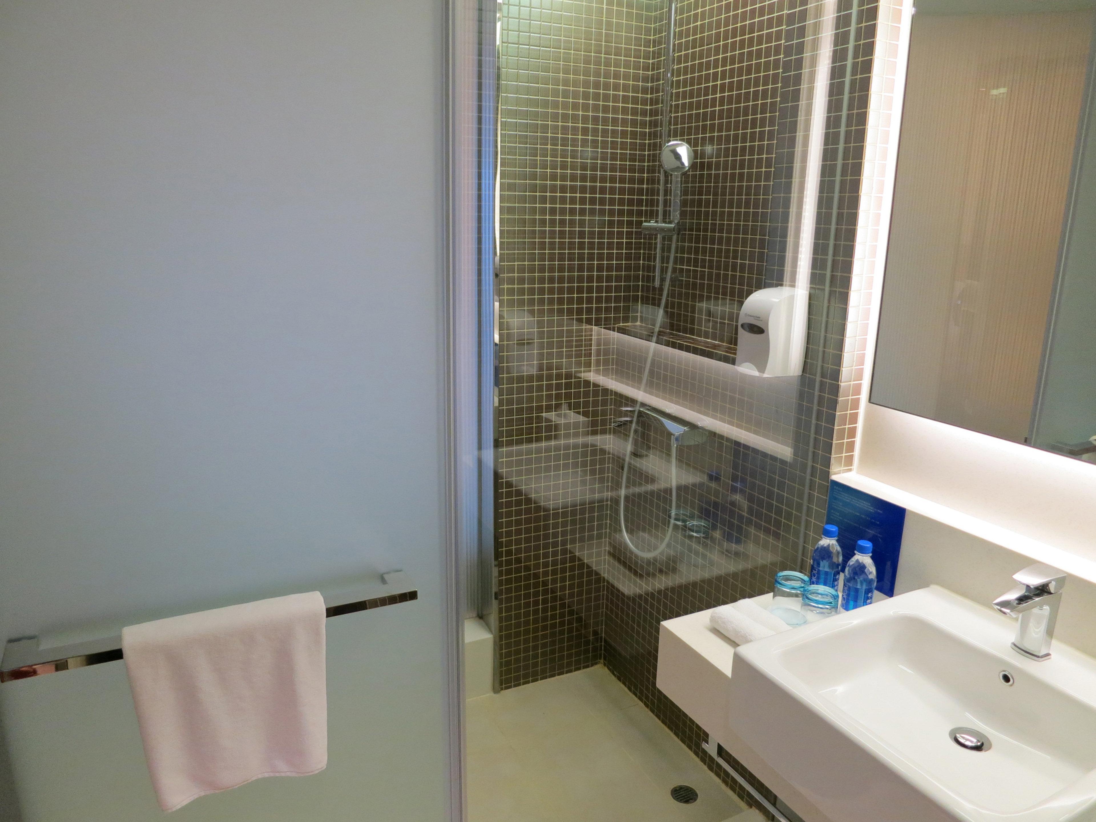 Holiday Inn Express Hong Kong Kowloon East, An Ihg Hotel Exteriör bild