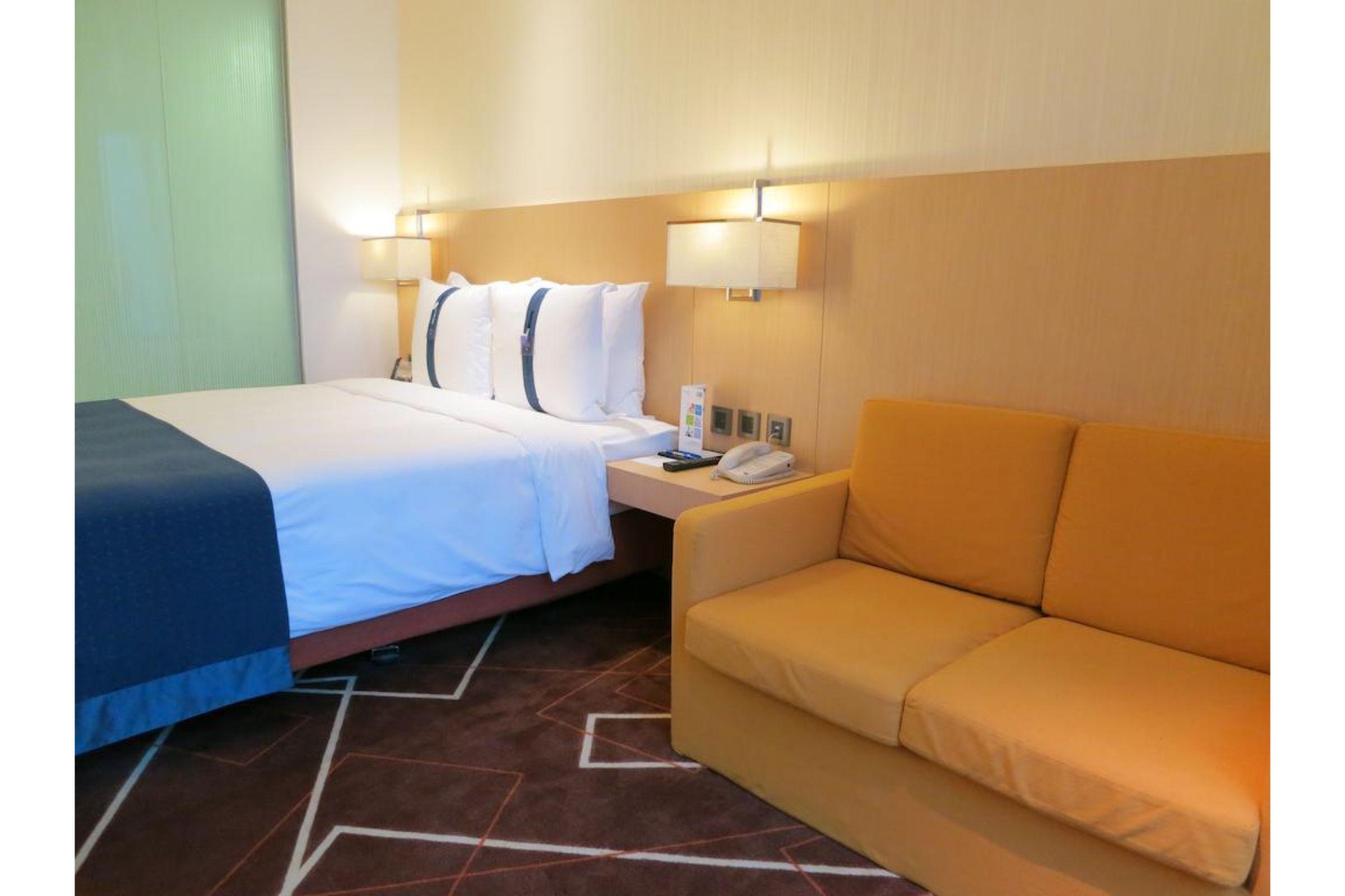Holiday Inn Express Hong Kong Kowloon East, An Ihg Hotel Exteriör bild